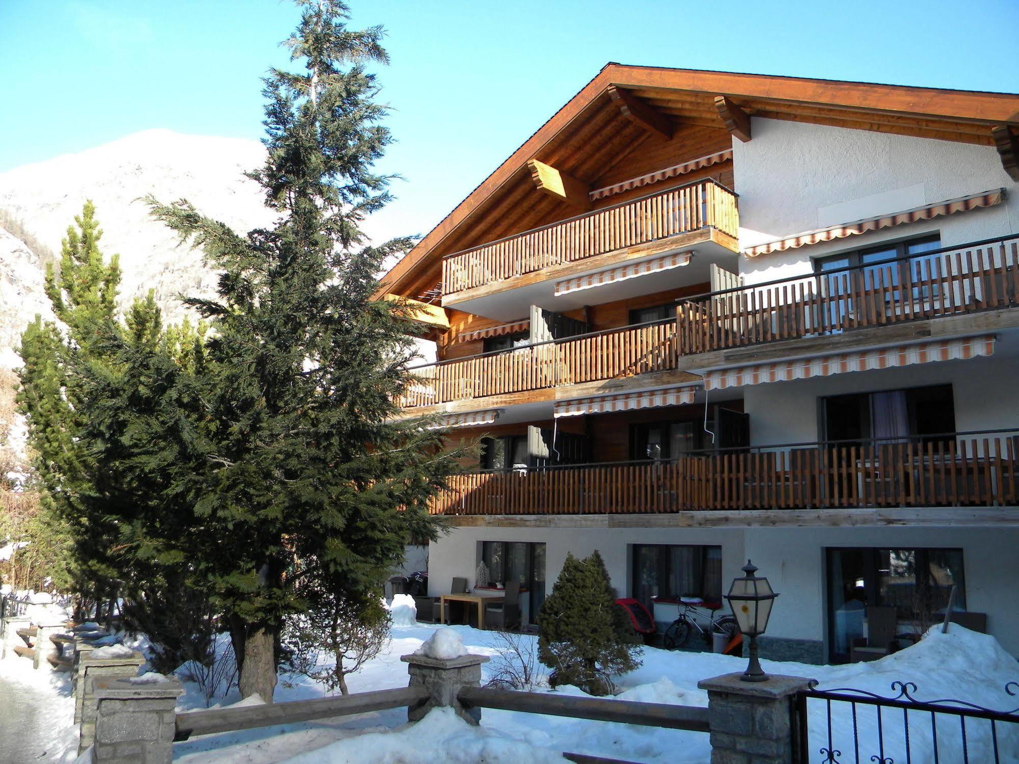 דירות צרמט Haus Andorra מראה חיצוני תמונה