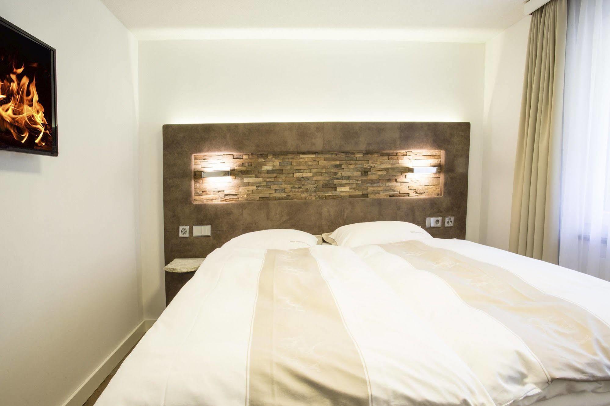 דירות צרמט Haus Andorra מראה חיצוני תמונה
